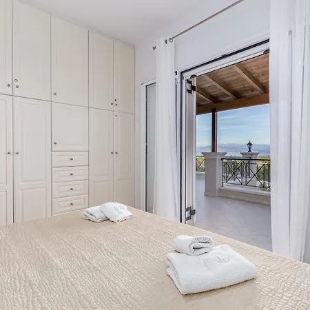 Olivia Corfu - Amazing Sea-view 3 Bedroom With A Pool Villa Gazátika
