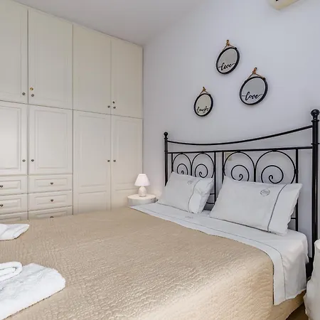 Olivia Corfu - Amazing Sea-view 3 Bedroom With A Pool *