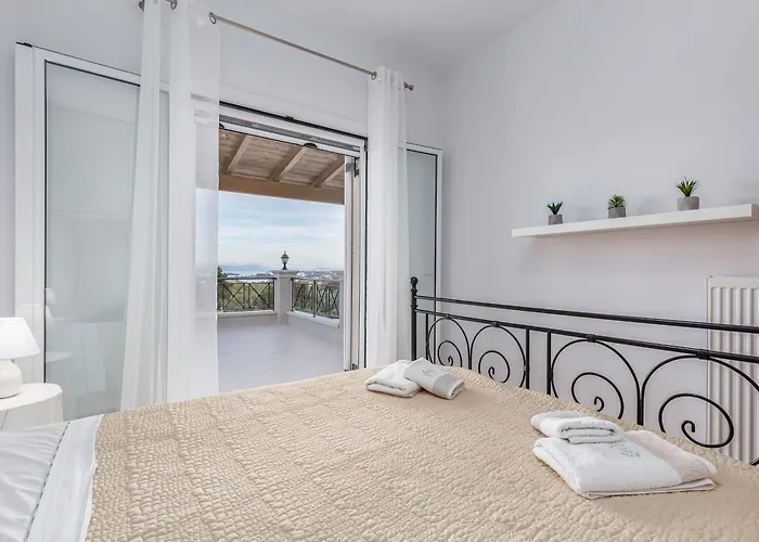 Olivia Corfu - Amazing Sea-view 3 Bedroom With A Pool
